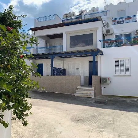 Apartment Charapolis Polis